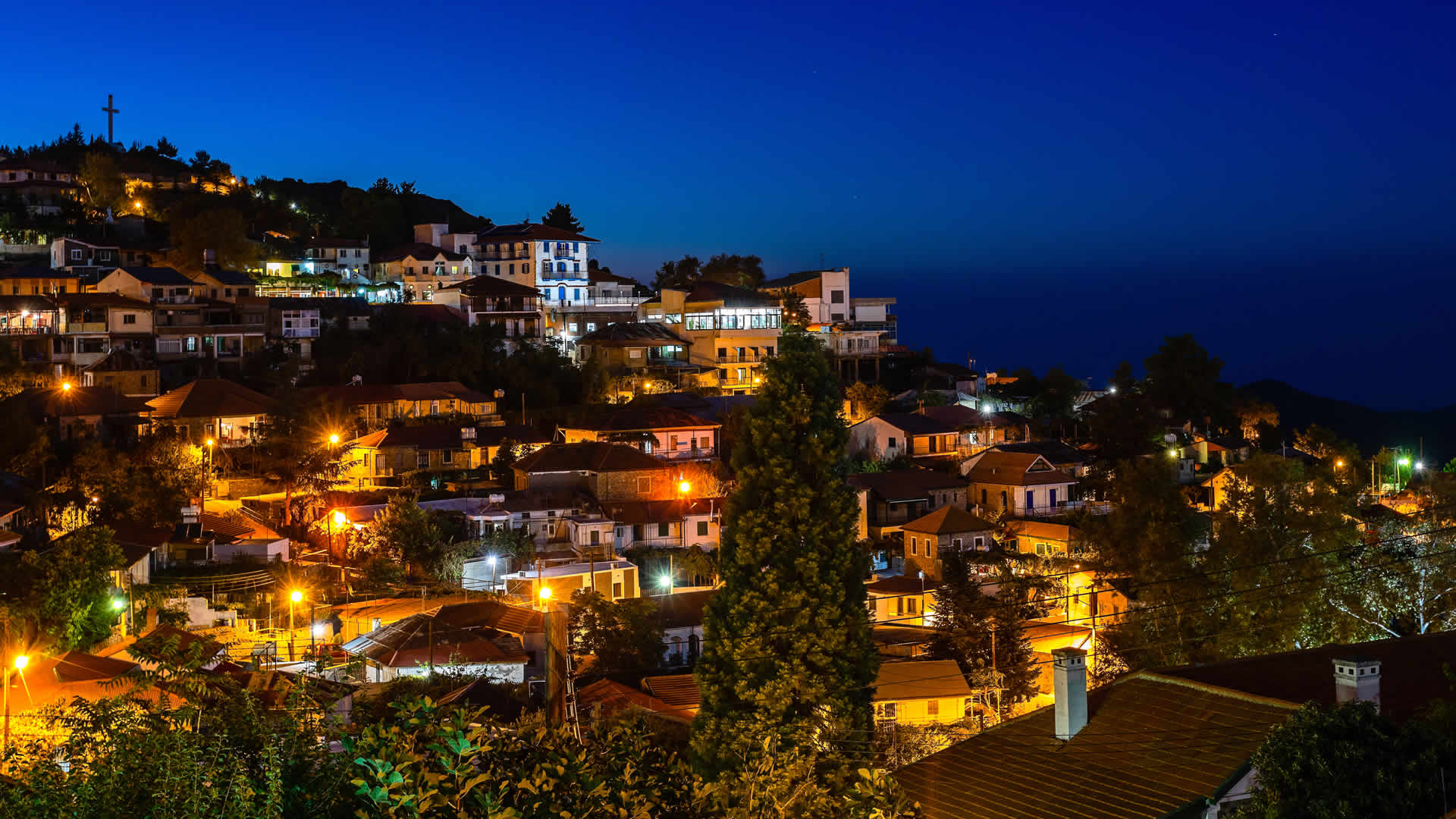 Villages Kalopanayiotis Downtown Park