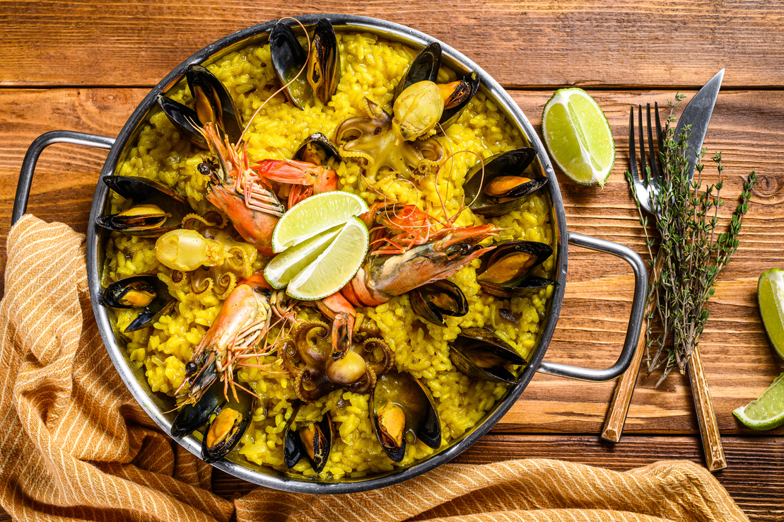 Traditionel Spansk Paella Opskrift Lav den perfekte Paella ️