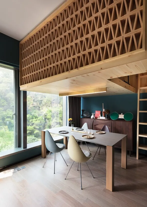 Tree House, Hong Kong Never Too Small