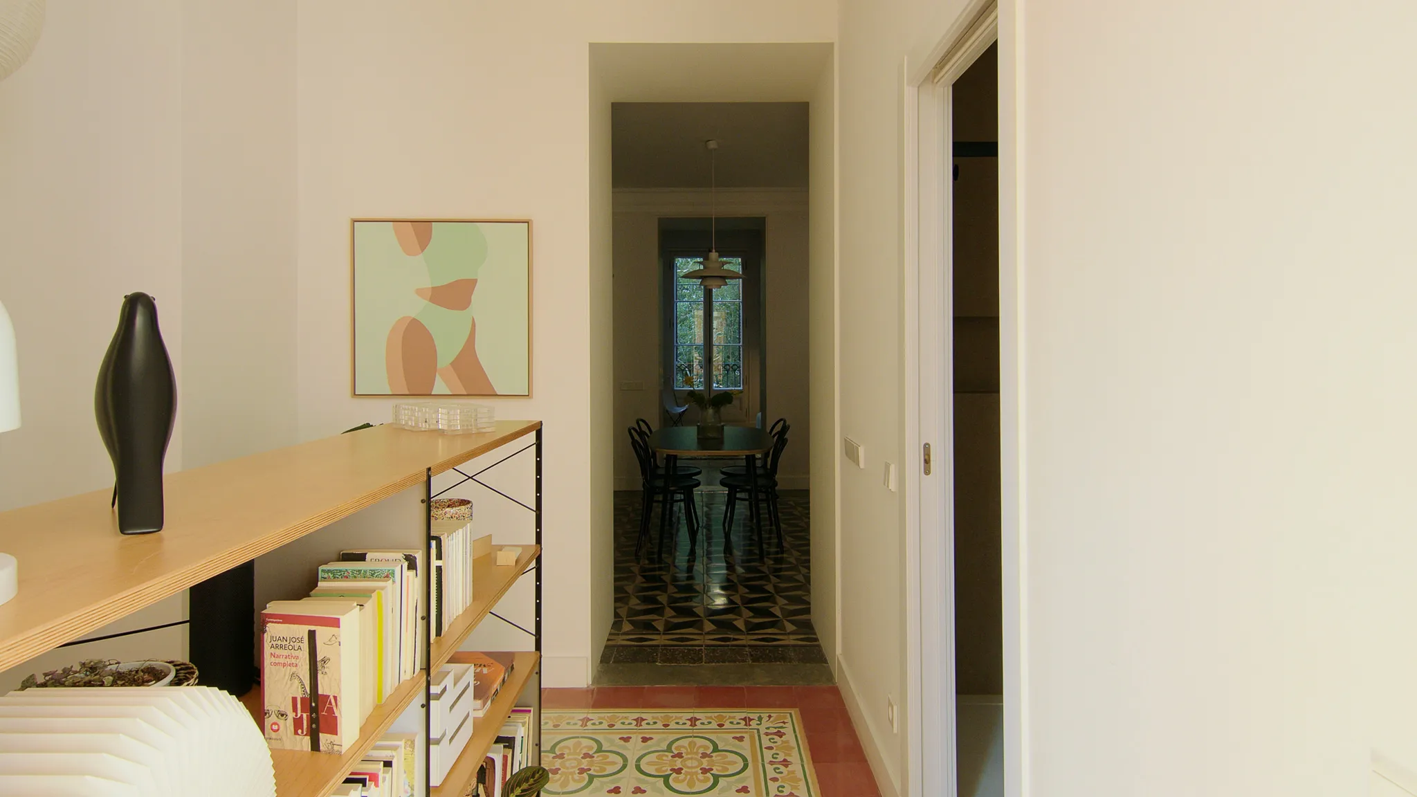 Borrell, Barcelona Never Too Small