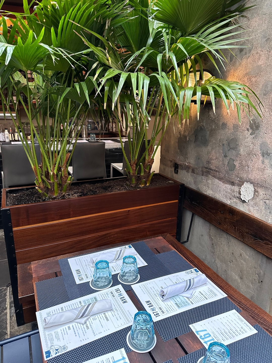 167 Raw Oyster Bar: A Fresh Take On Seafood Dining And More