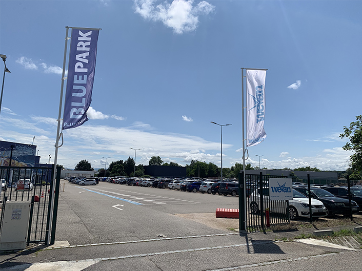 Parken Am Flughafen Basel Blue Park www.bluepark.de