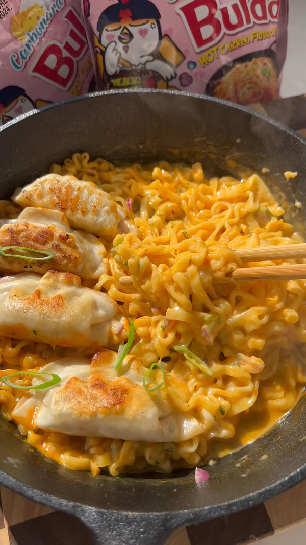 Cheesy Buldak Ramen Crispy Rice Paper Dumplings Recipe (with Video)