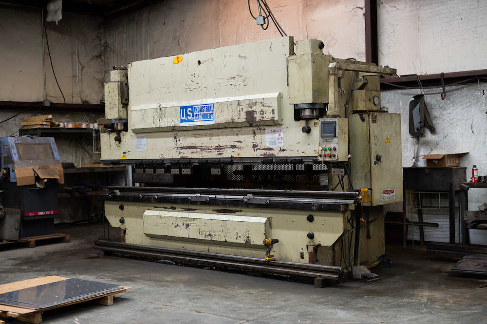 Explore the 200-Ton CNC Brake: Advanced Technology for Precision Metal ...