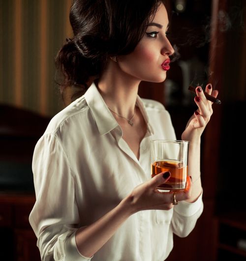 cigar-lounge-naples-fl-live-music-cigar-bar-craft-cocktails